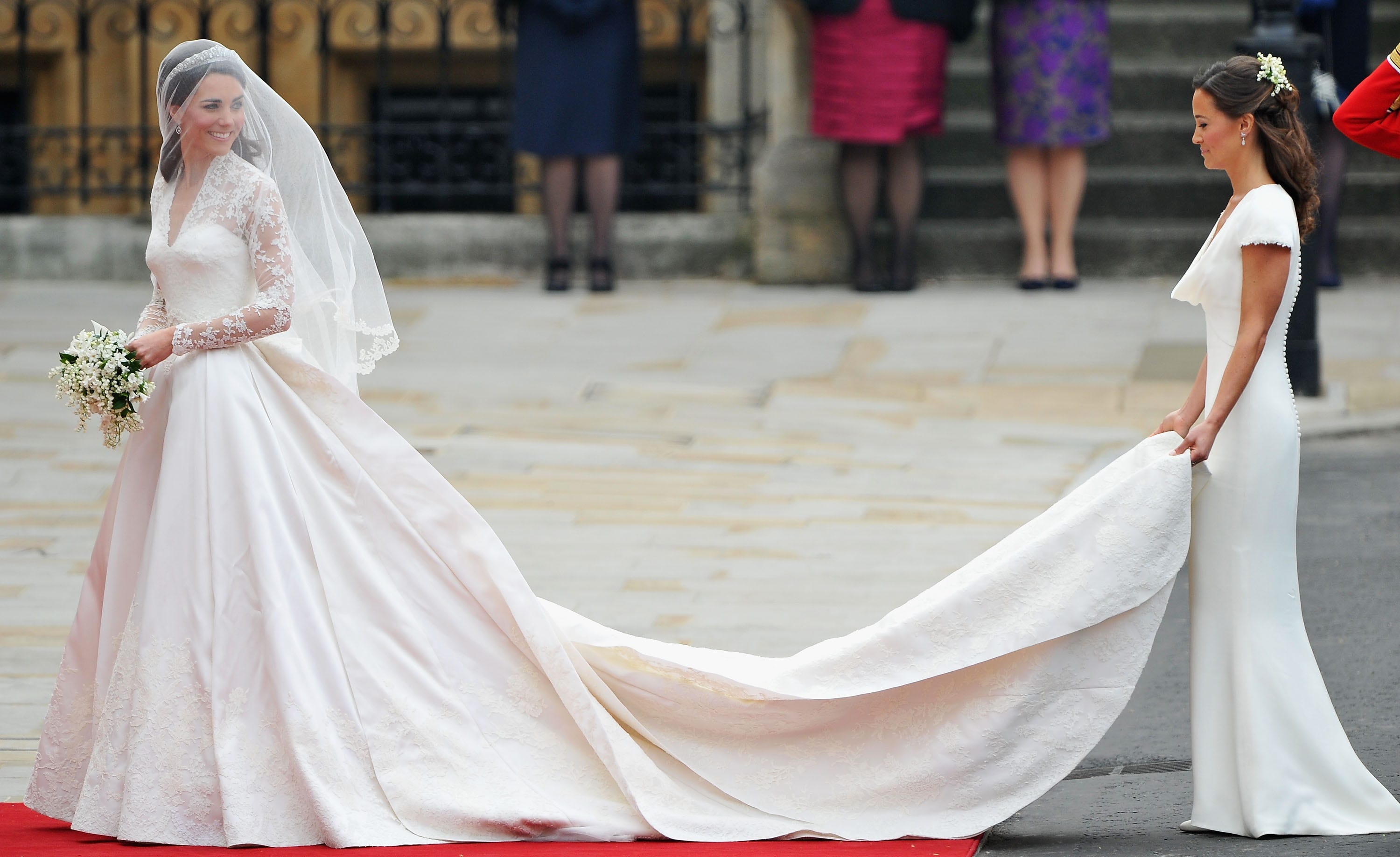 pippa's dress at kate's wedding